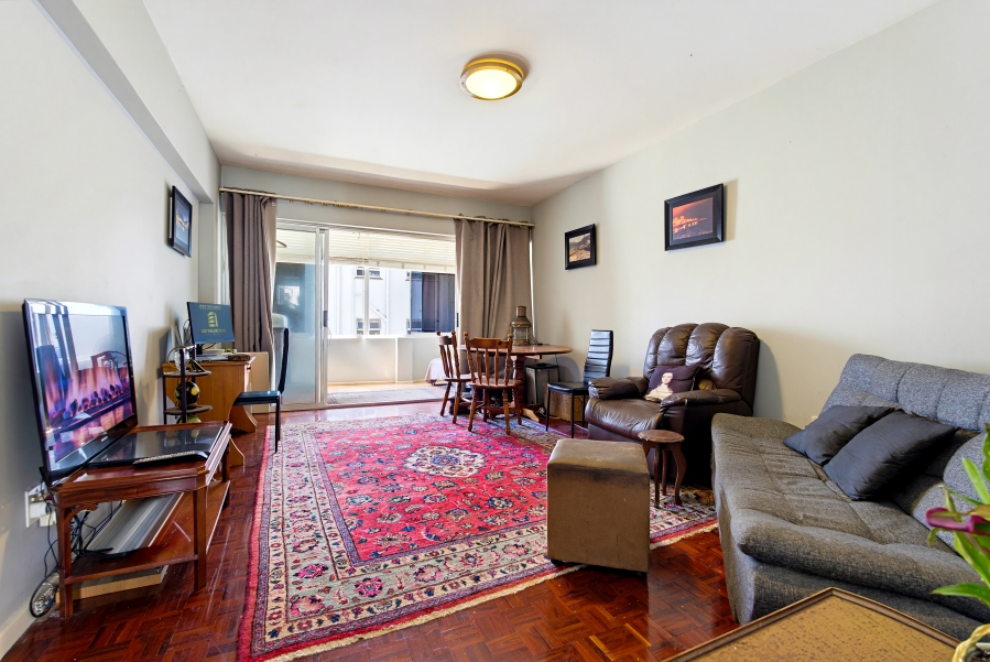 2 Bedroom Property for Sale in Sea Point Western Cape